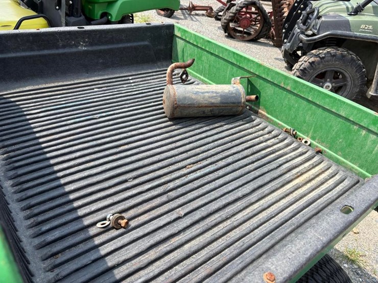 john-deere-gator-image-11