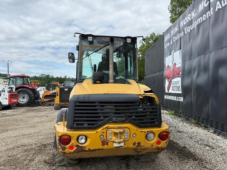 2019-caterpillar-908m-image-3