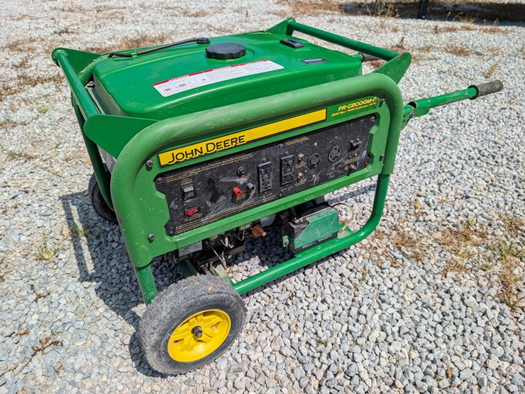 2013-john-deere-8-image-1