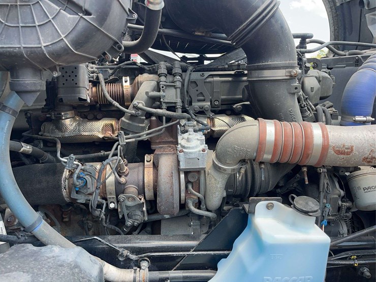 2022-kenworth-t680-image-39