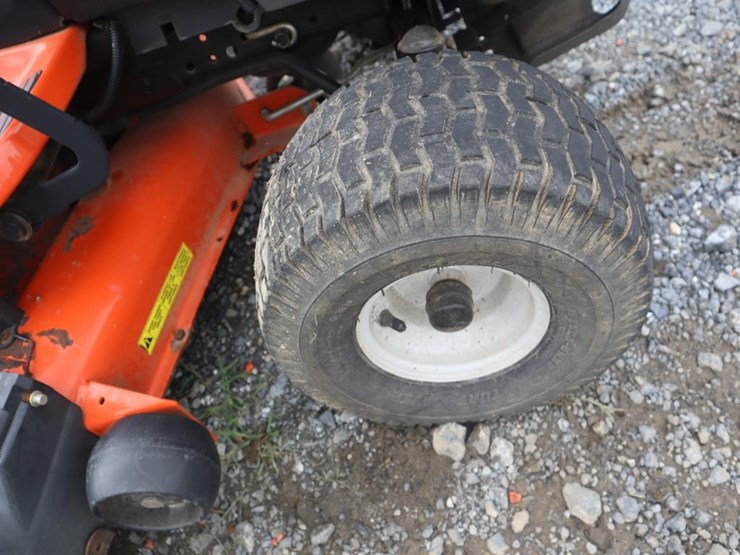 husqvarna-yth25k48-riding-mower-image-10