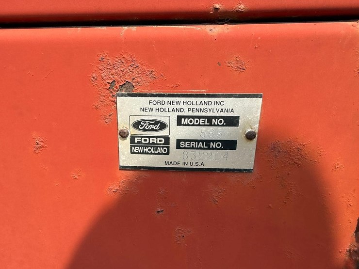 new-holland-565-image-17