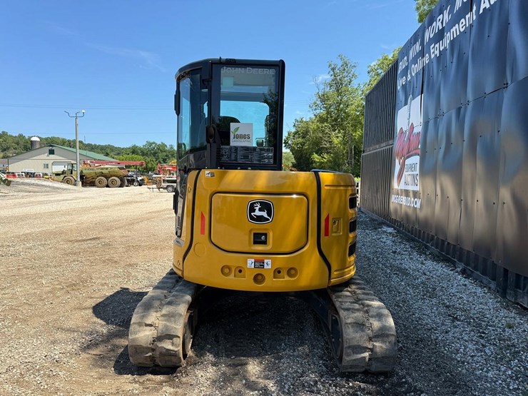 2023-john-deere-50p-mini-excavator-image-3