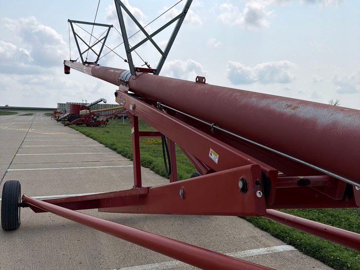 2011-sudenga-10”-x-71ft-grain-auger-image-21