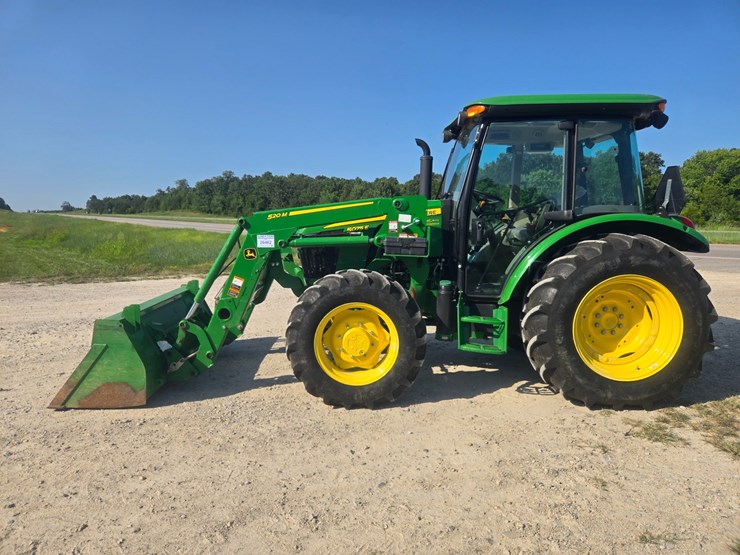 2024-john-deere-5075e-image-6