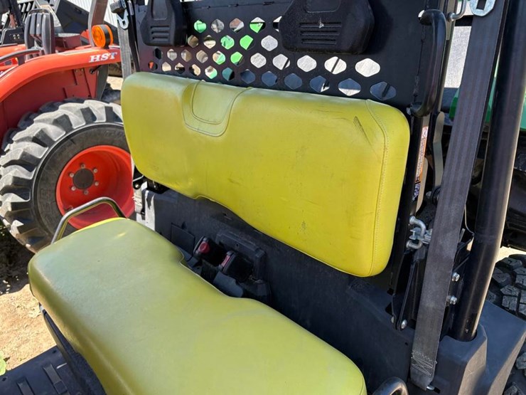 john-deere-gator-image-24