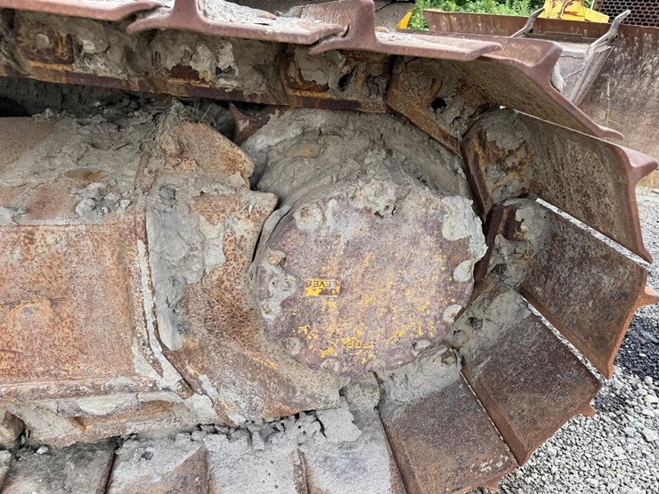 komatsu-d39px-21-image-14