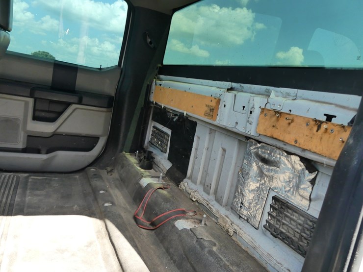 2017-ford-f350-xl-image-10