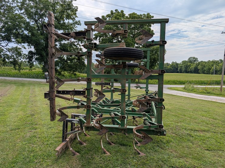 john-deere-1010-image-5