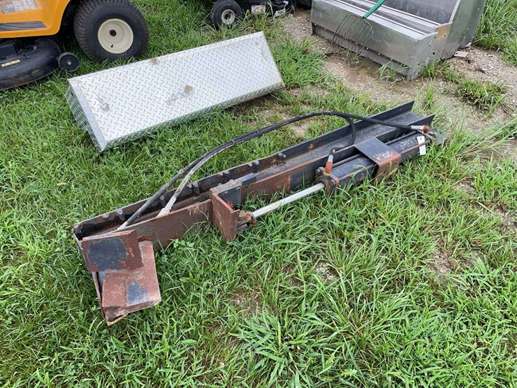 log-splitter-(twisted)-good-cylinder-and-hoses-image-1