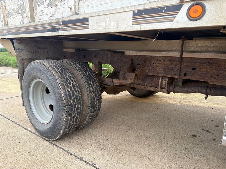1999-ford-f250-xl-image-21