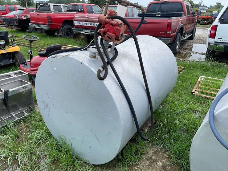 500-gallon-fuel-tank-with-electric-pump-image-1
