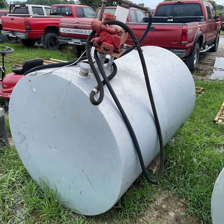 500 gallon fuel tank with electric pump