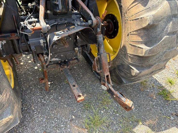2015-john-deere-4105-image-16