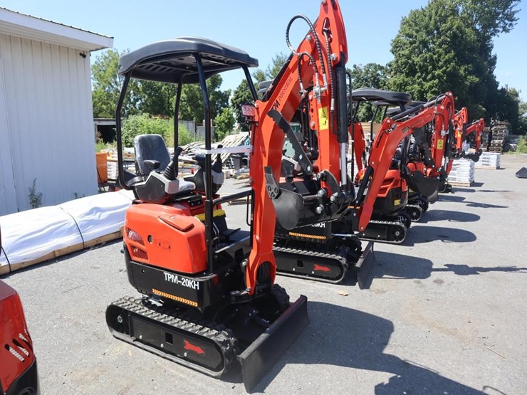 tpm-20kh-mini-excavator-image-2