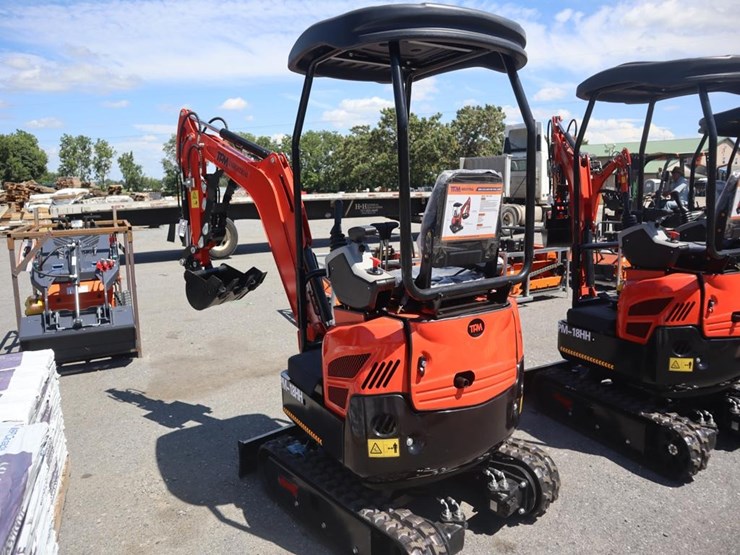tpm-18hh-mini-excavator-image-6