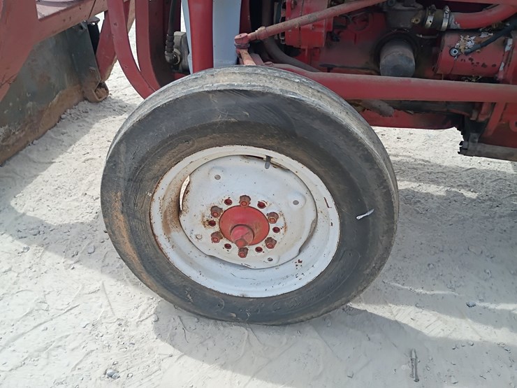 ford-tractor-image-47
