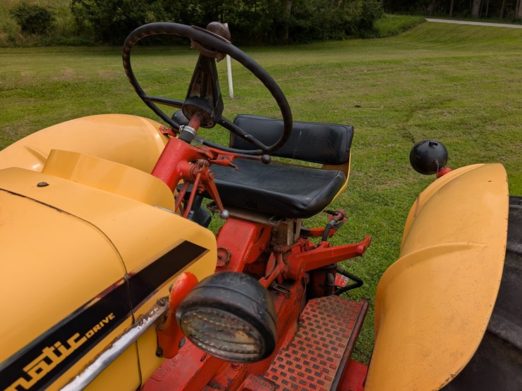 case-730-tractor-image-76