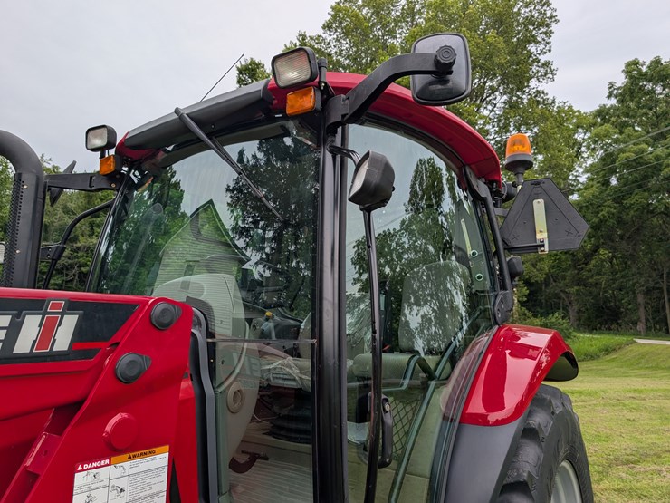 2014-case-ih-maxxum-125-image-30