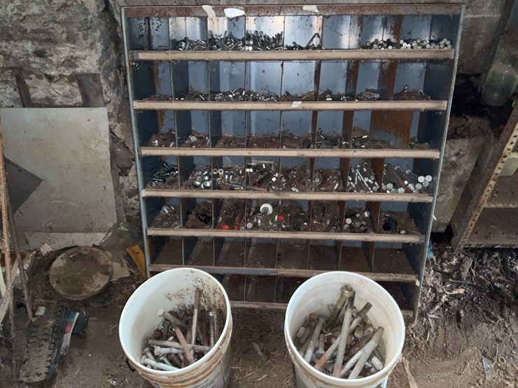 bolt-bin-&-contents.-#263-image-7