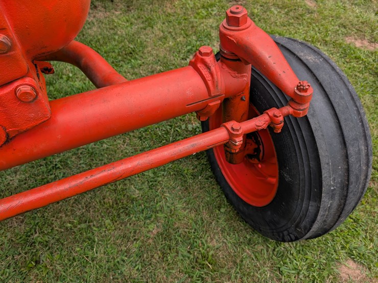 case-730-tractor-image-12