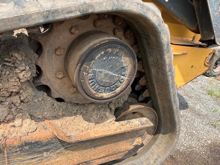 deere-328e-image-12