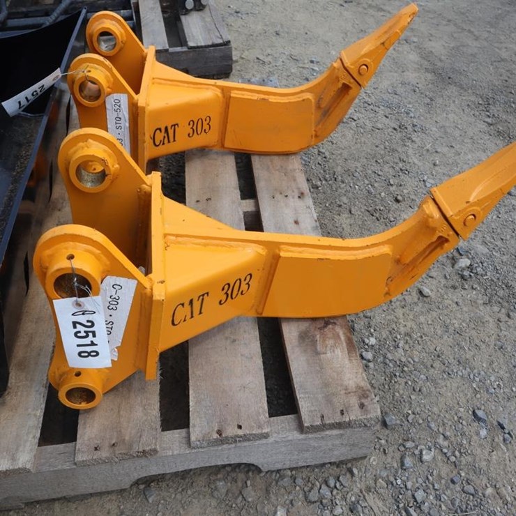 CATERPILLAR 303