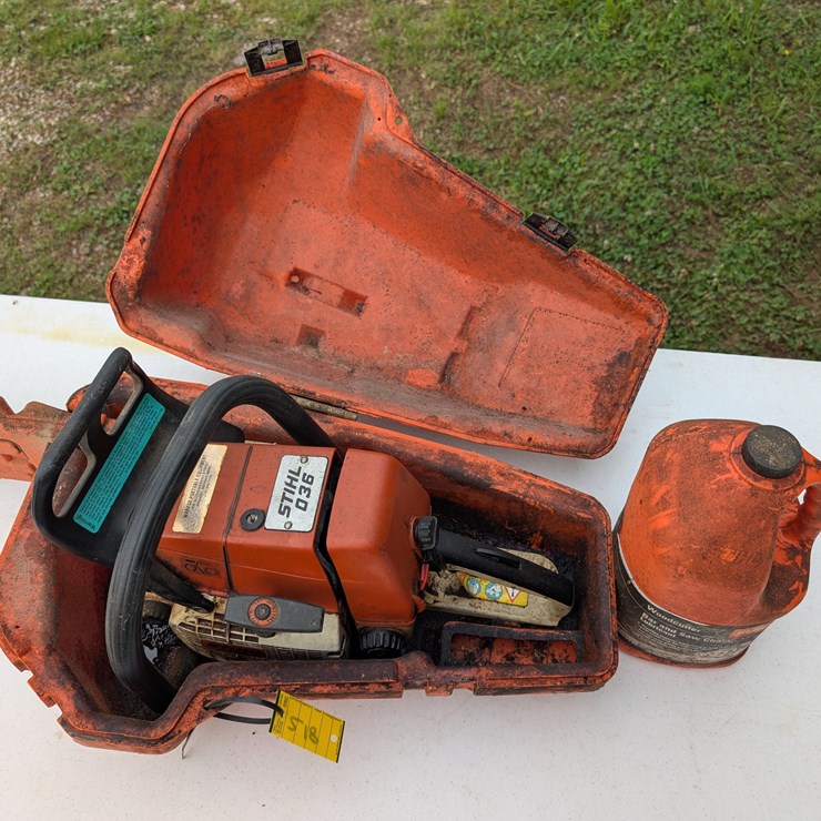 Stihl 036 Chainsaw w/case, 20" bar. #218