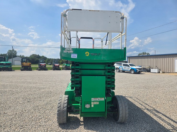 2015-jlg-4069le-image-7
