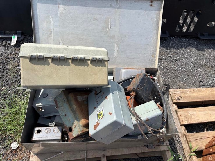 breaker-box-image-4