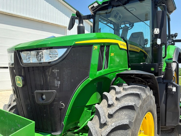 john-deere-7r-250-image-11