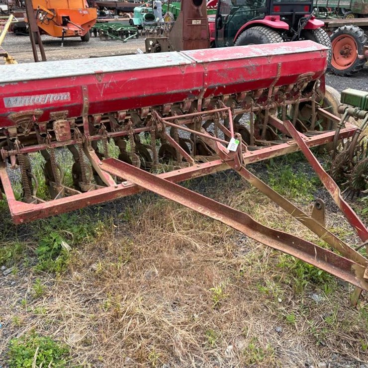 MASSEY-FERGUSON 26A