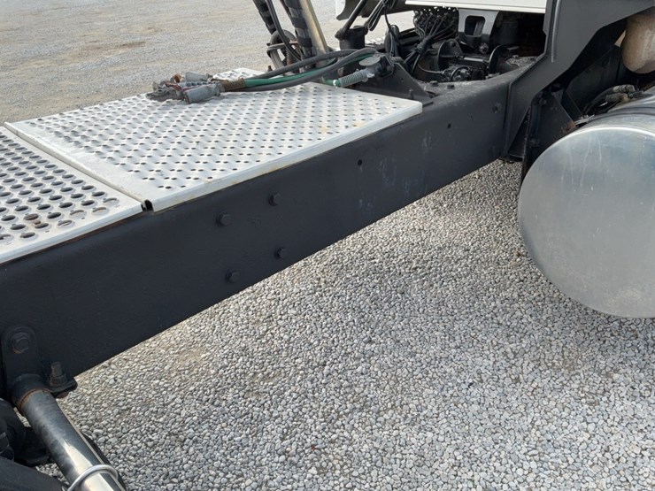 2008-kenworth-t800-image-40