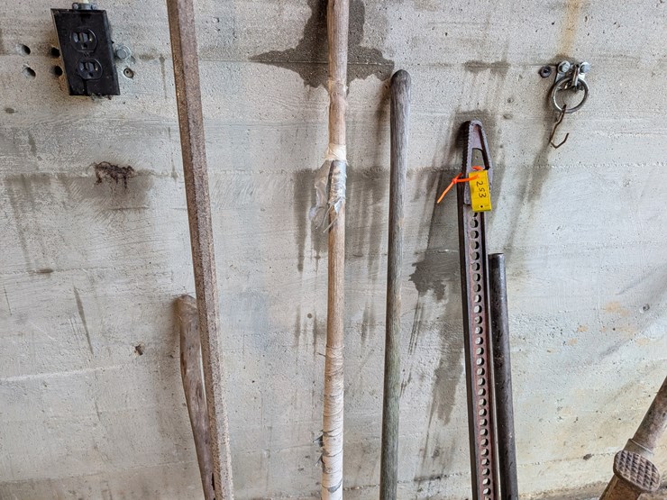handyman-jack,-railroad-jack-&-misc.-hand-tools.-#253-image-11