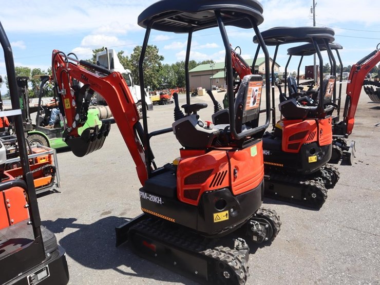 tpm-20kh-mini-excavator-image-5