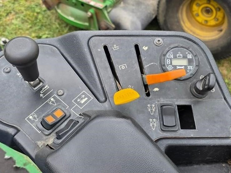 john-deere-7400-image-38