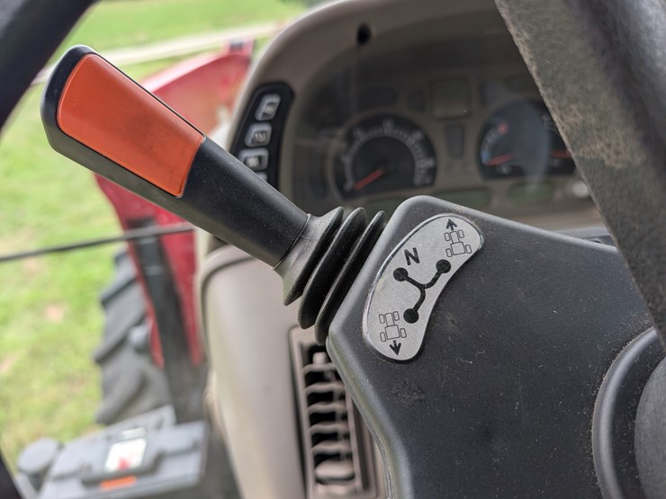 2014-case-ih-maxxum-125-image-91