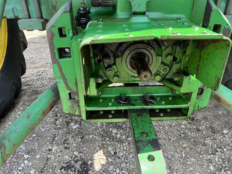 john-deere-4020-image-8