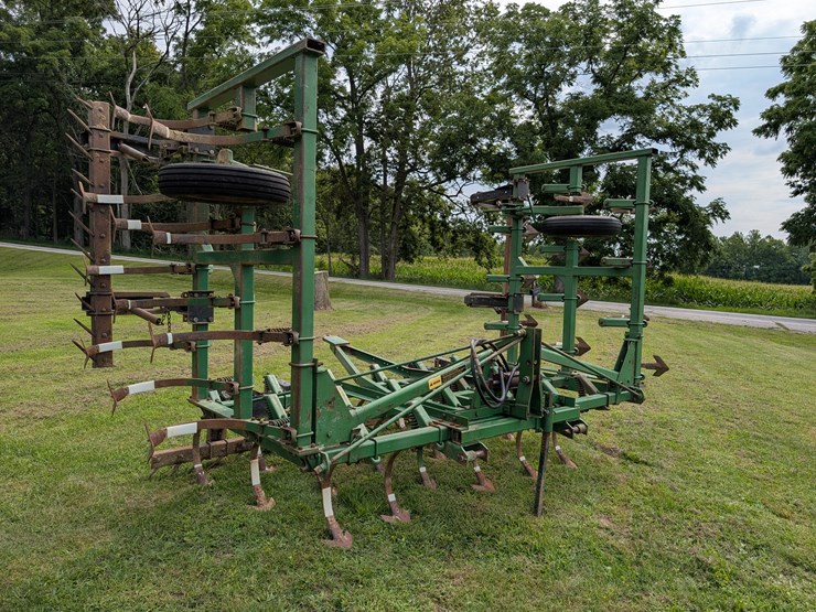 john-deere-1010-image-6