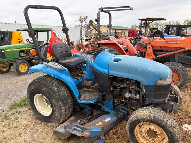new-holland-tc25d-image-1