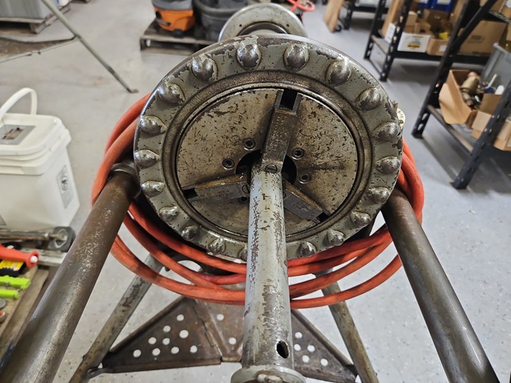 rigid-300-pipe-threader-image-4