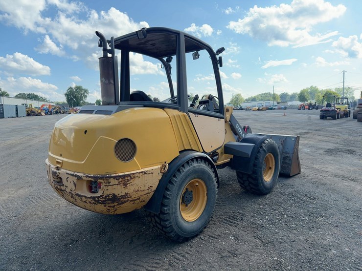 2006-volvo-l20b-image-5