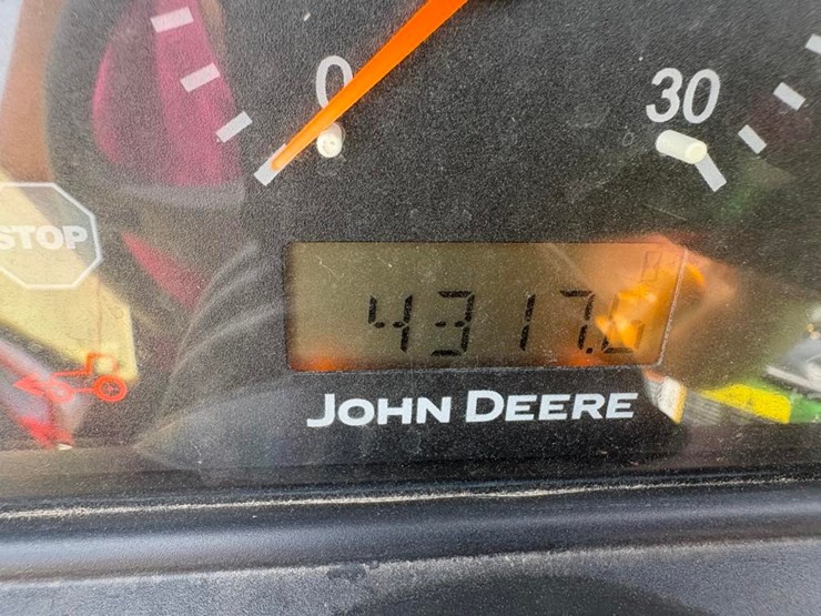 john-deere-4120-image-24