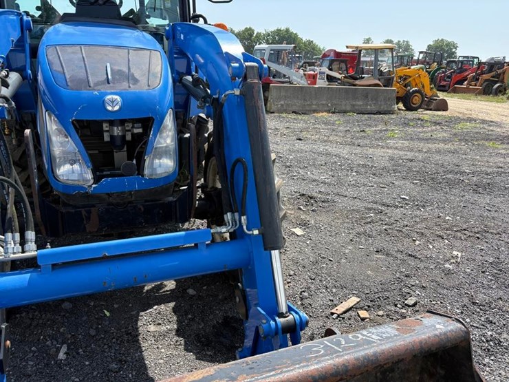 new-holland-t4.75-image-28