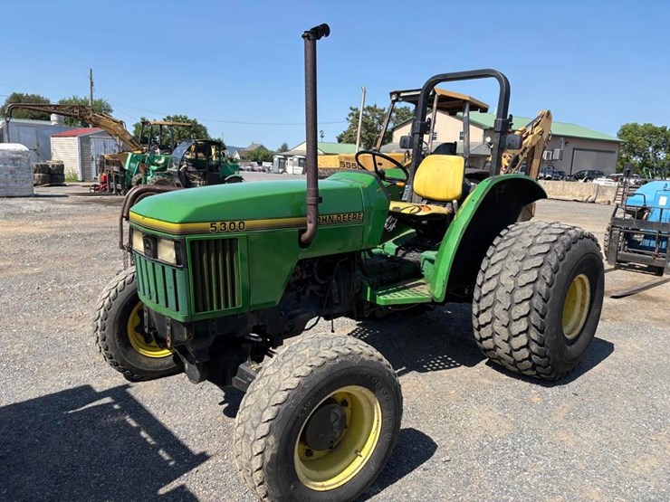 john-deere-5300-image-1
