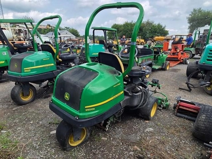 2008-john-deere-2500b-image-3