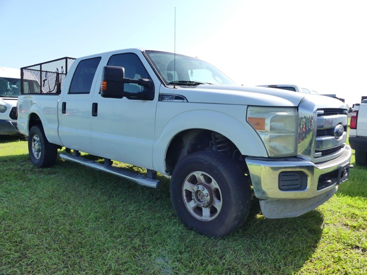 2013-ford-f250-xlt-image-2