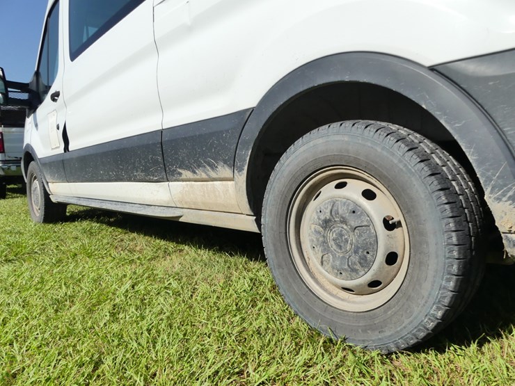 2017-ford-transit-image-5