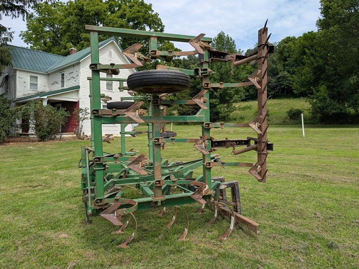 john-deere-1010-image-2