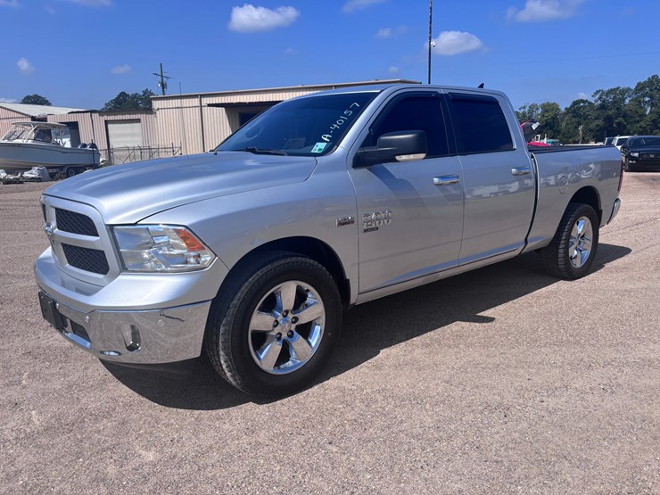 2019-dodge-1500-image-1